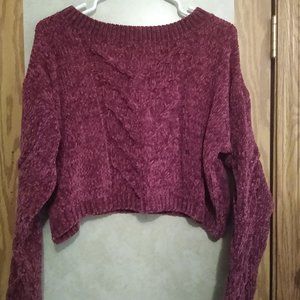 Woman's short sweater